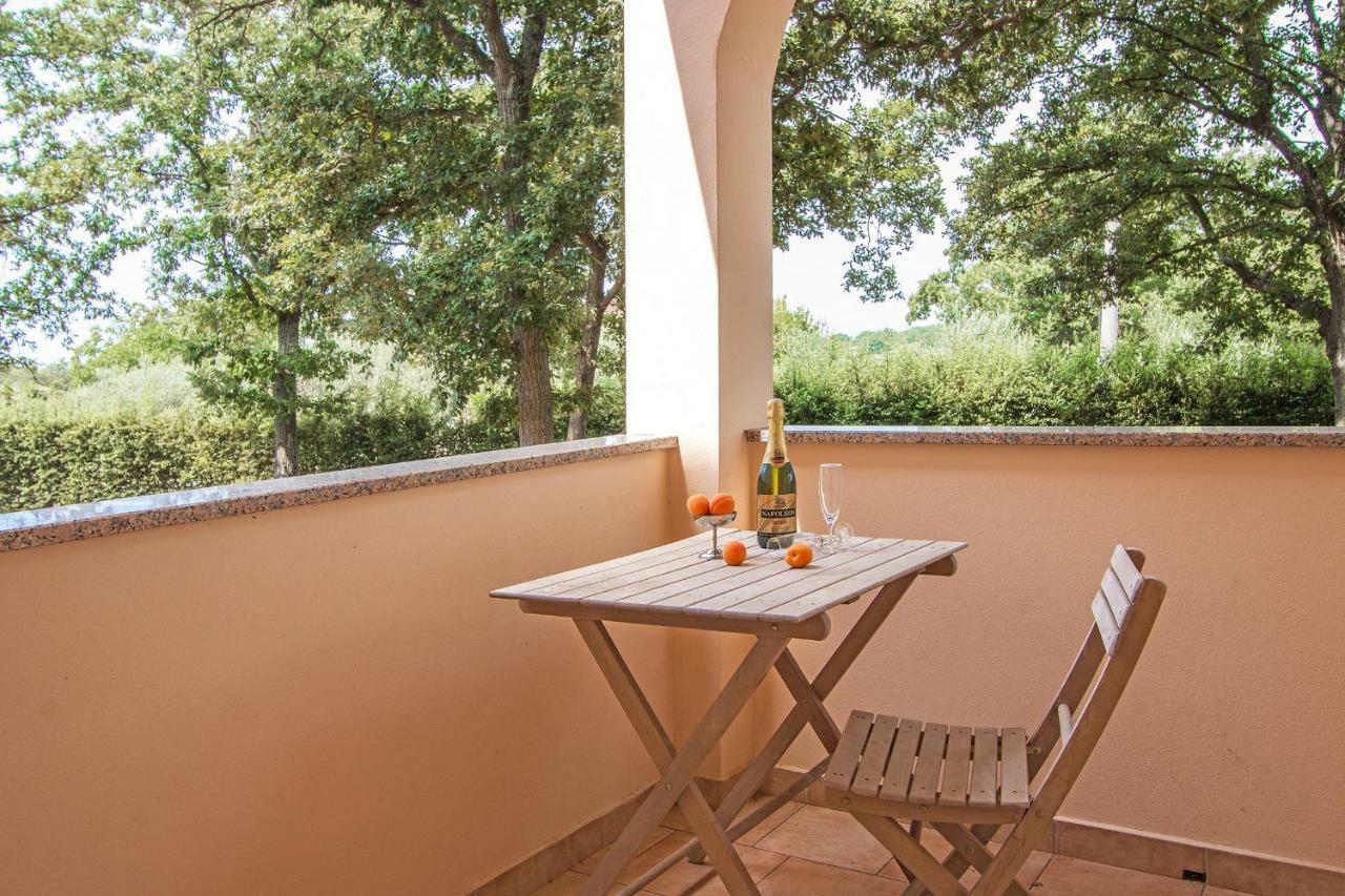 Pansion Oliva Otel Krnica Dış mekan fotoğraf