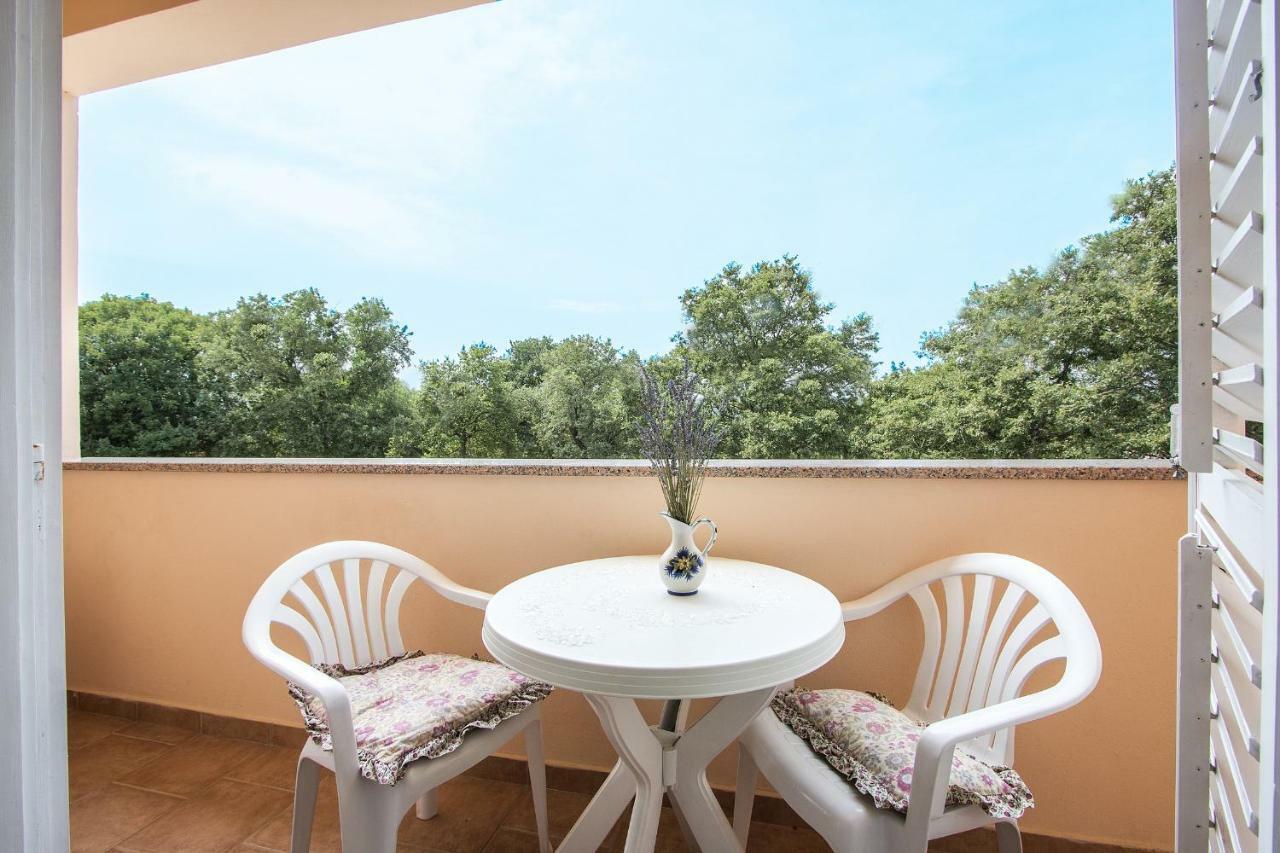 Pansion Oliva Otel Krnica Dış mekan fotoğraf