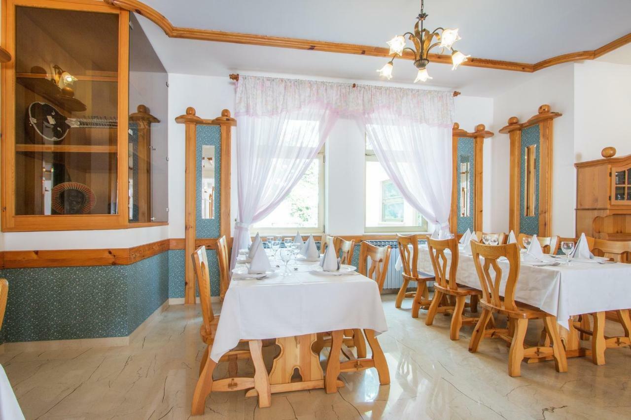 Pansion Oliva Otel Krnica Dış mekan fotoğraf