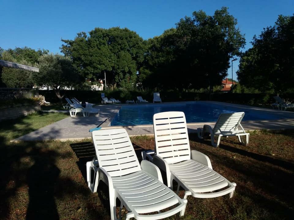Pansion Oliva Otel Krnica Dış mekan fotoğraf